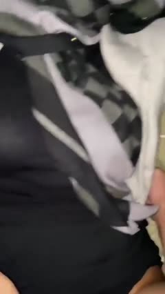 Tante Jilbab Pasrah Keenakan