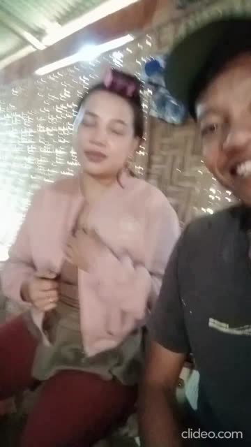 Ngobrol bareng janda pemilik warung.mp4