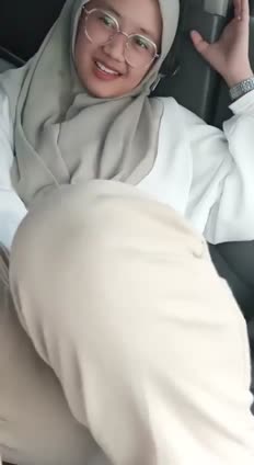 Anisa kerudung colmek mulus.mp4