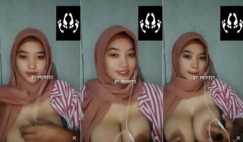 VCS Jelita Cewek Hijabers Toge Binal Mainin Uting Basah Livu