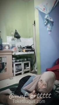 Jilbab Ngentot Sambil Nonton Bokep