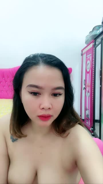 Tante Monaa. Sengaja banget nyari brndong yang cupu cupu ginih biar gampang klo di b€goin