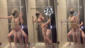 Enak Juga Ngewe di Cermin Kamar Mandi Daisy Bae Jilbab