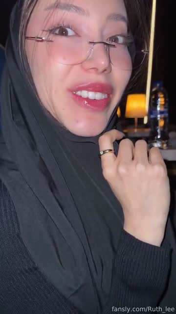 Hijab cantik mainnya bikin nagih