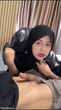 Lutfia Hijab Kostum Spiderman Ngewe