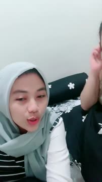 yQBVpYLjo-ukhti_dan_teman_barbarnya_iseng_di_kost-an